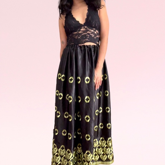 Handmade Pattern Skirt - Picture 3 of 7